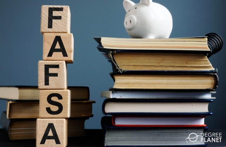 financial aid for healthcare administration students